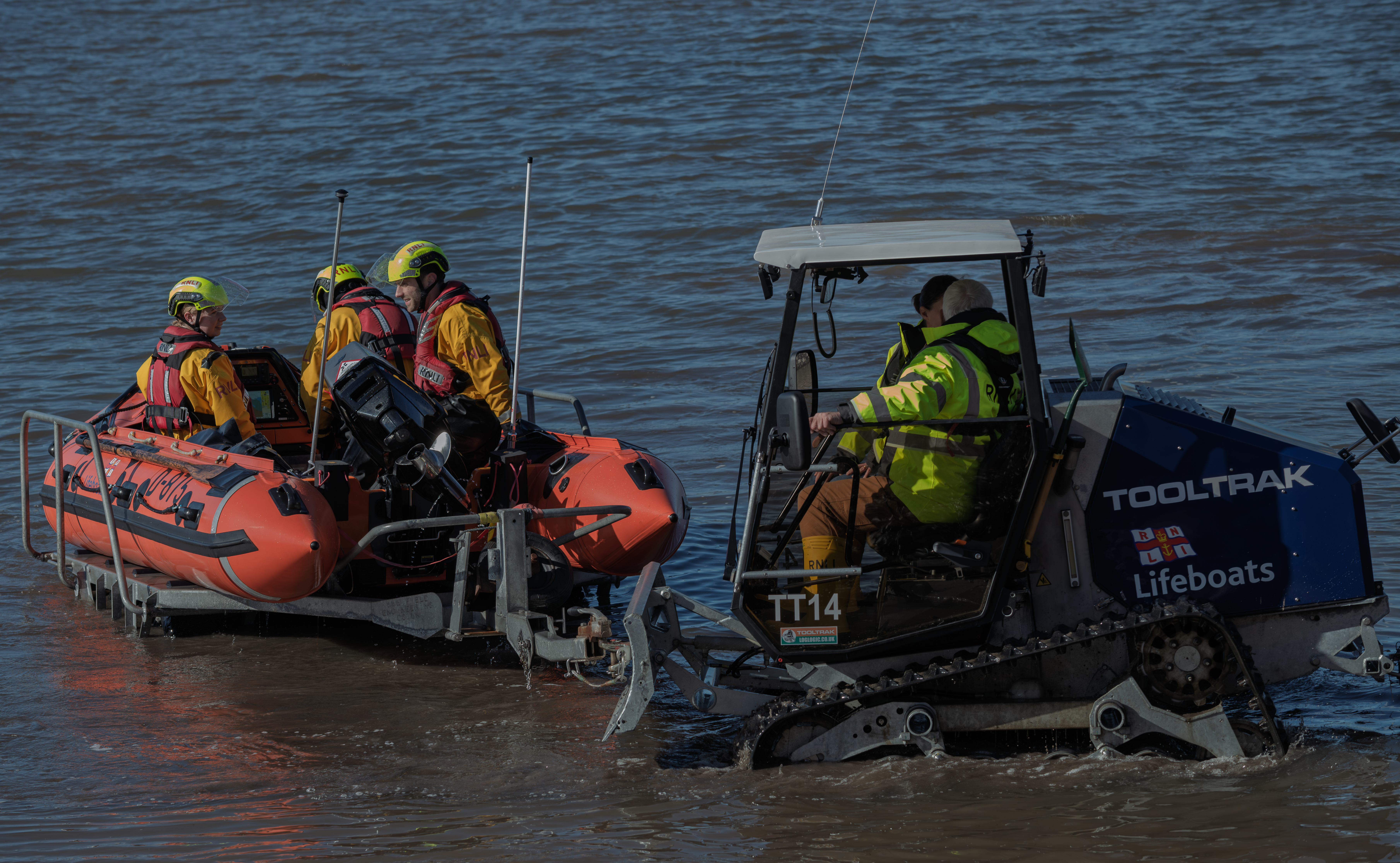 North Berwick RNLI trial new launch and recovery vehicle | RNLI