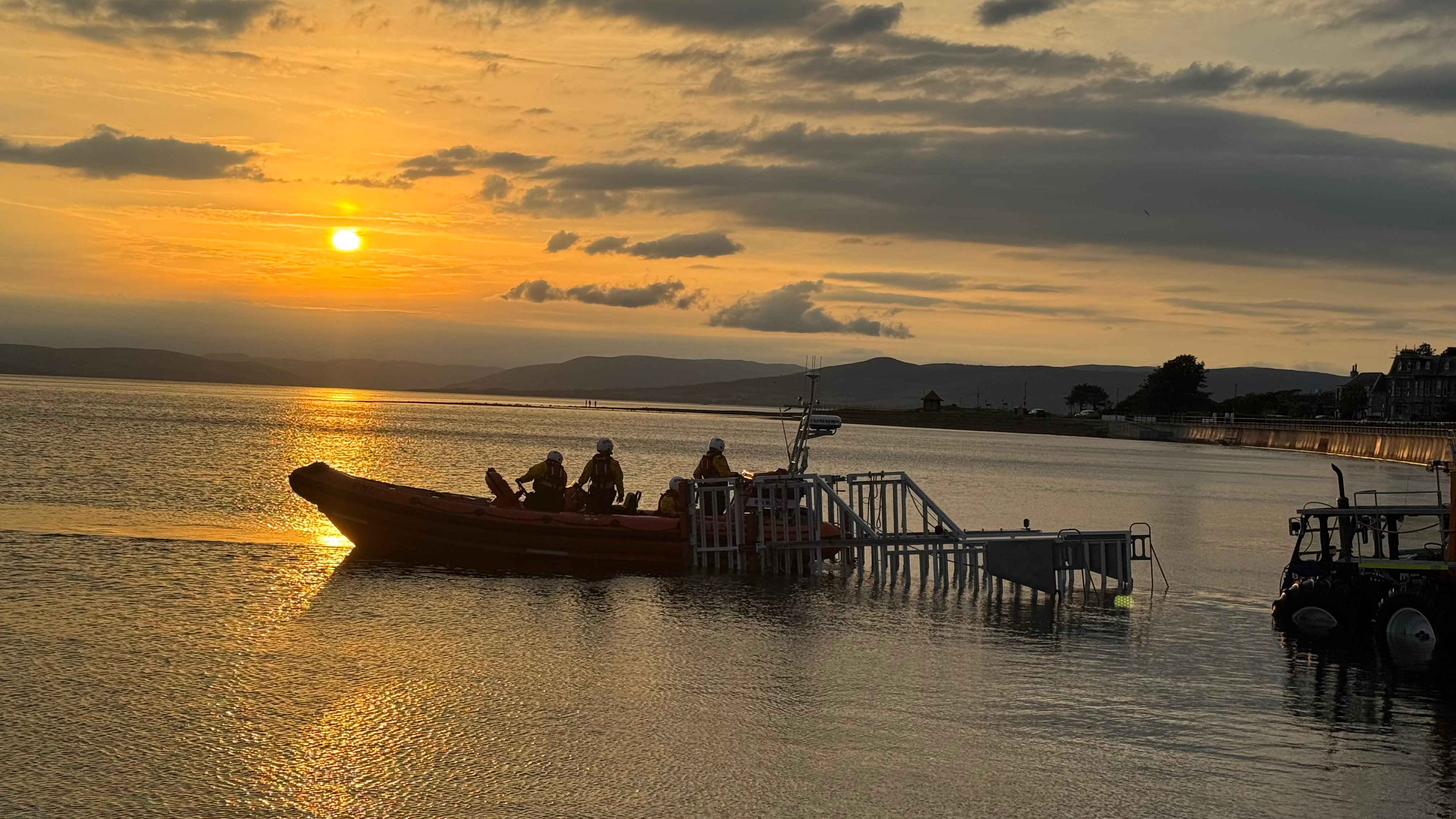 Recovery of Largs lifeboat