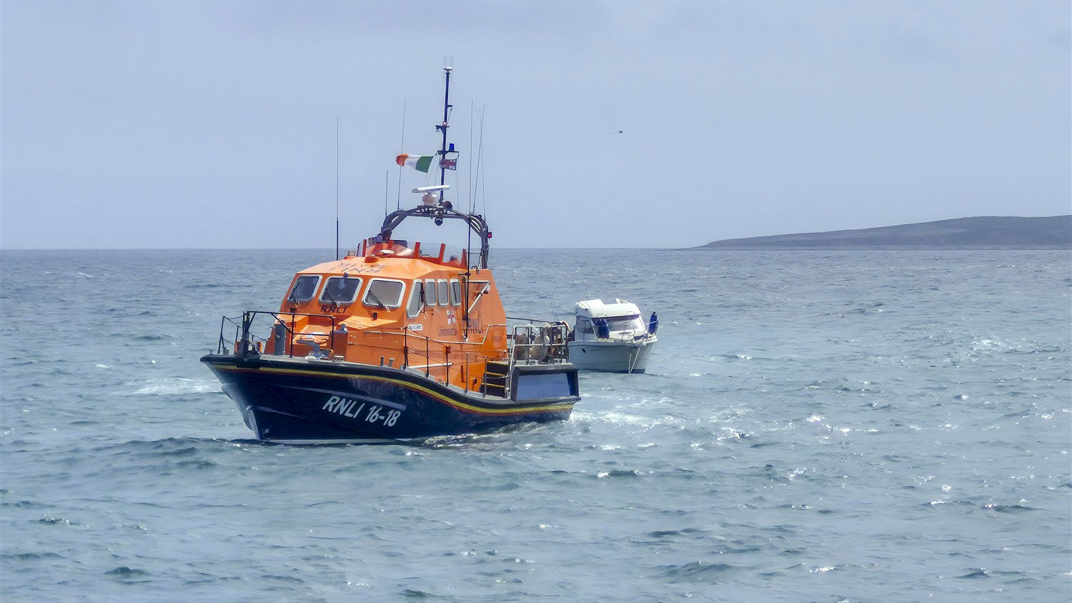Kilmore Quay RNLI launched to assist five people aboard motorboat ...