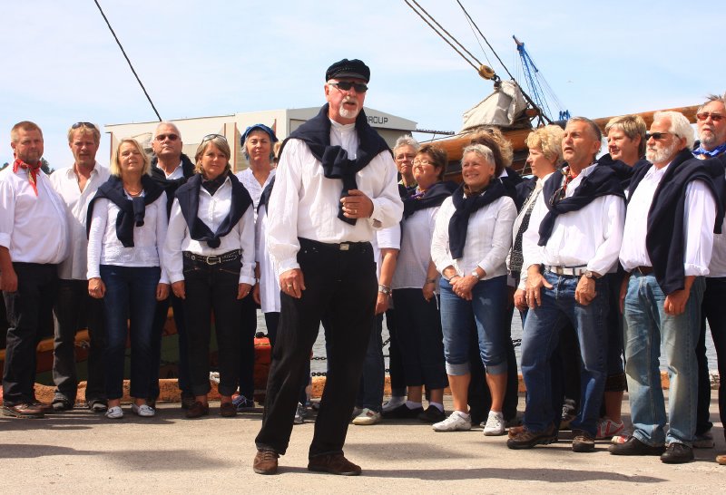 Shanty group singing