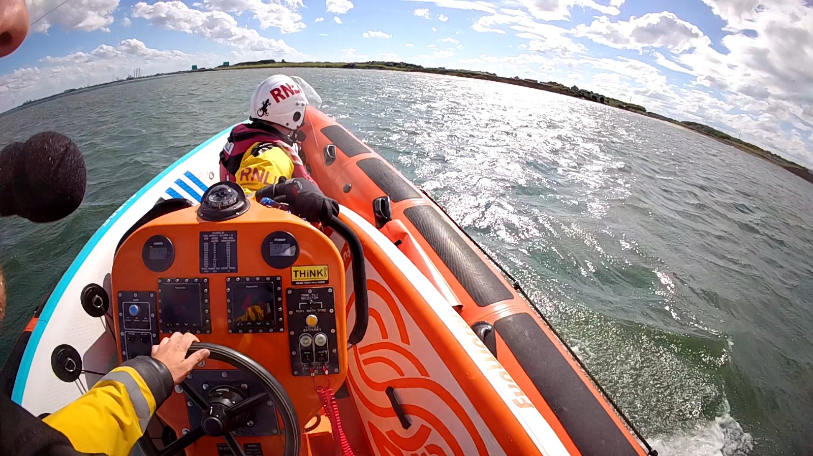 Lifeboat arriving on scene and rescue operation