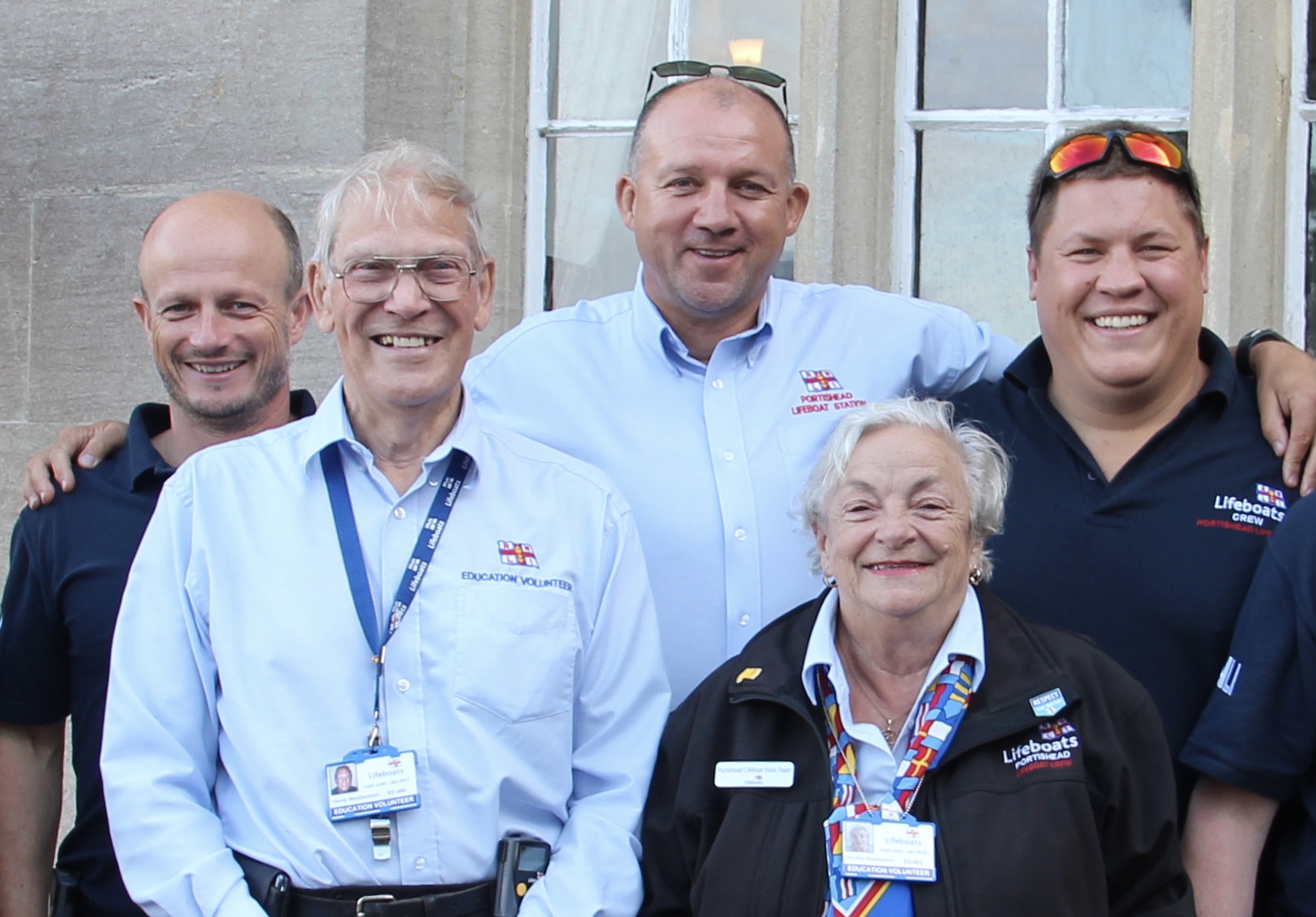 Pauline front right with Derek left front, and crew volunteers Ian, Jon and Jake