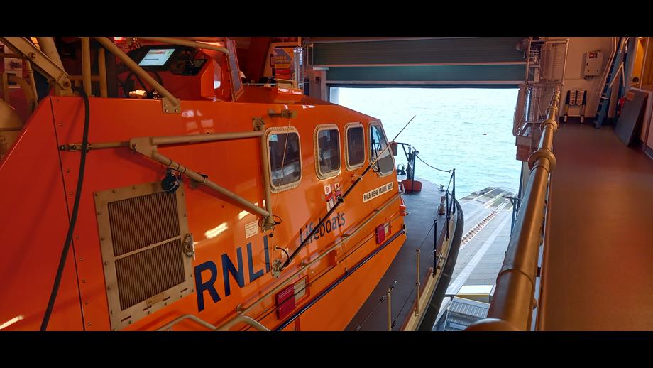 Busy 24 Hour Period for the Crews at The Lizard Lifeboat Station | RNLI