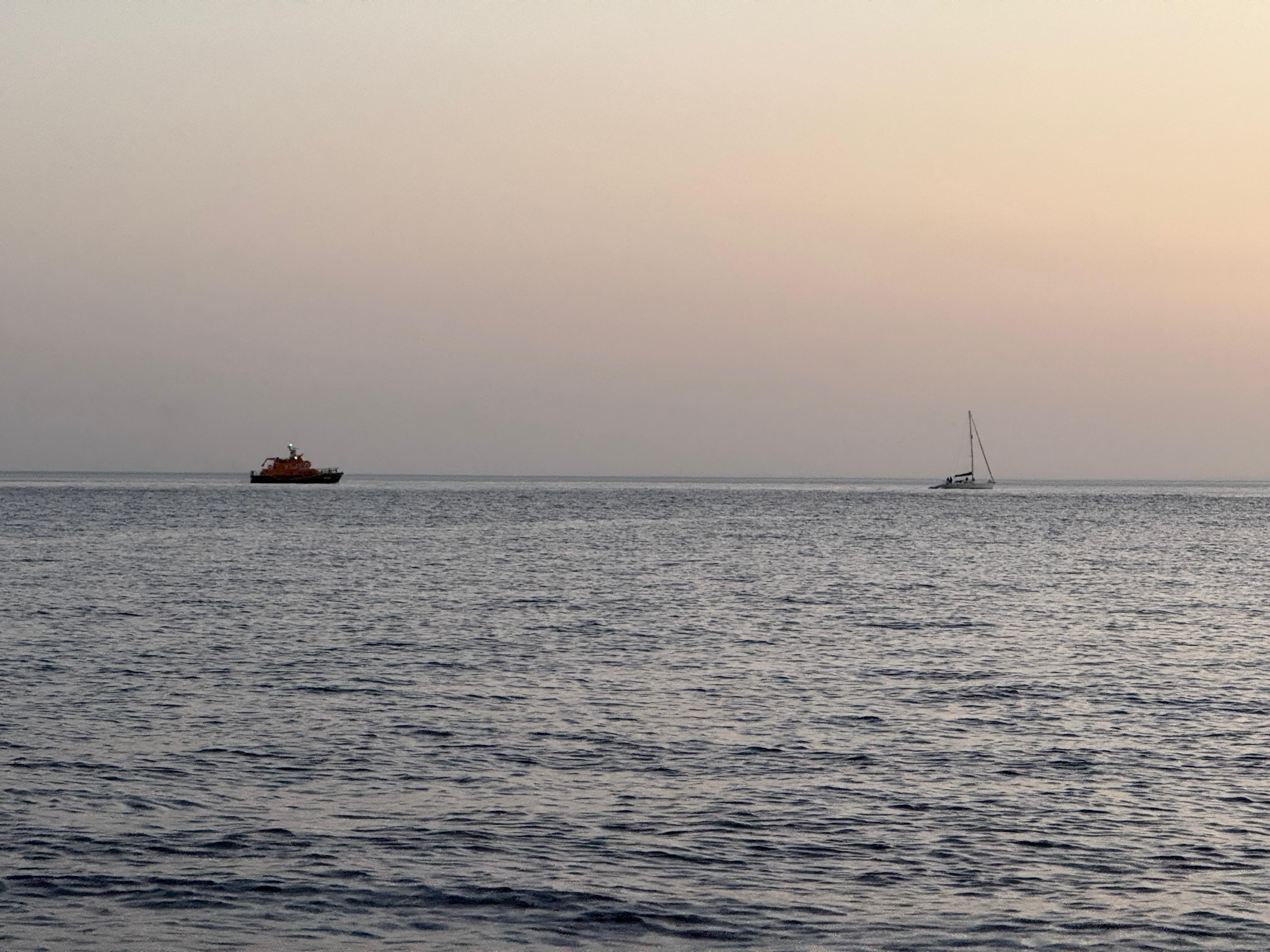 Plymouth ALB with casualty vessel