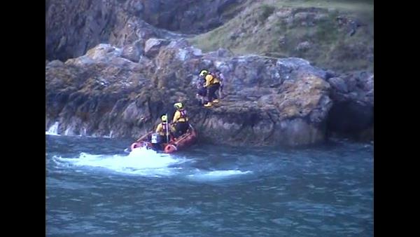 Rnli Night Rescue Two teenagers rescued by Torbay RNLI after five-hour night-time search ...