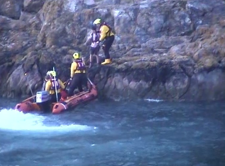ILB crew transfering the second casualty onto the ILB