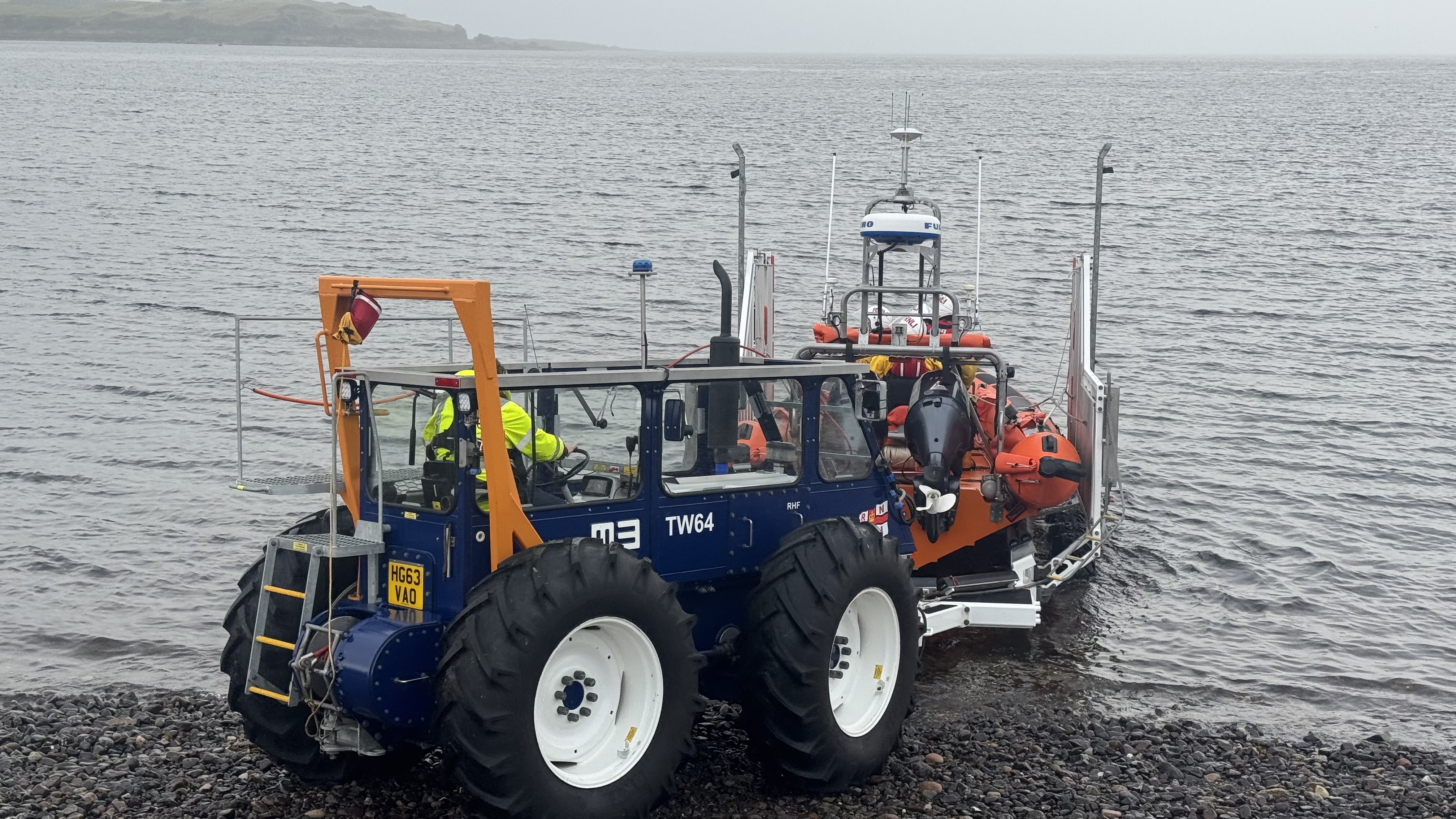 Launching Largs lifeboat