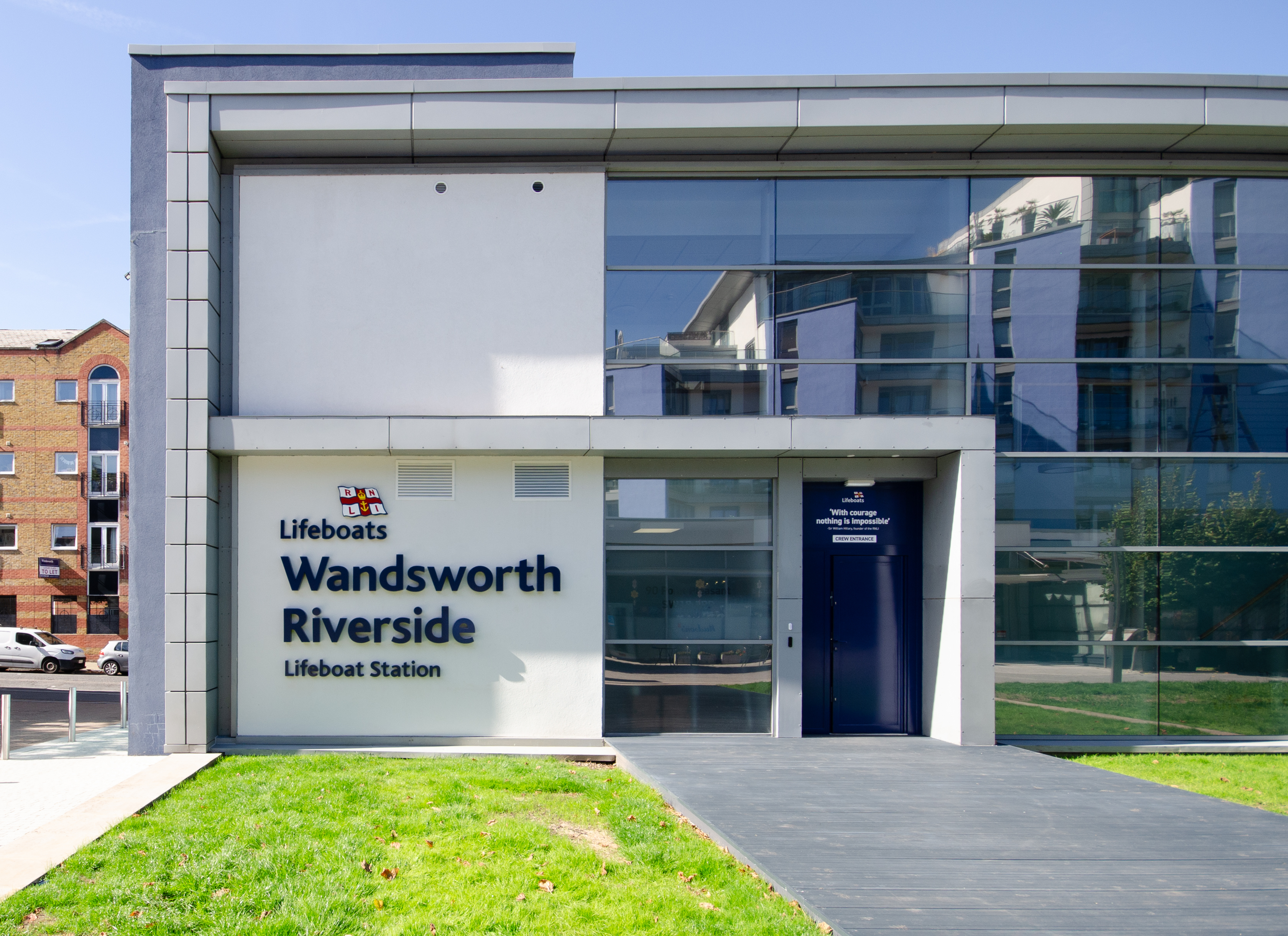 Wandsworth Riverside Crew Entrance
