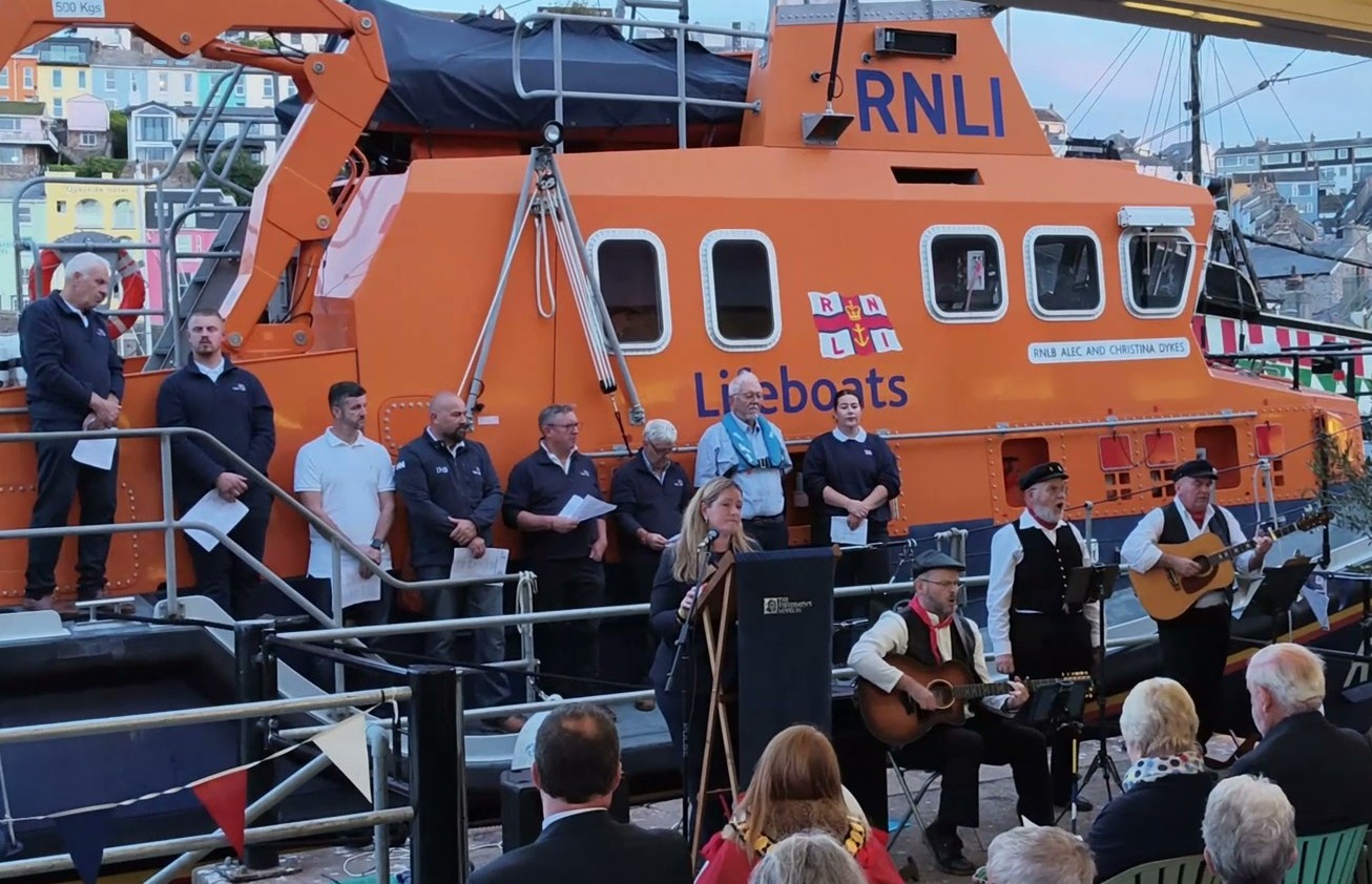 Performance of a sea shanty by The Harbour Buoys