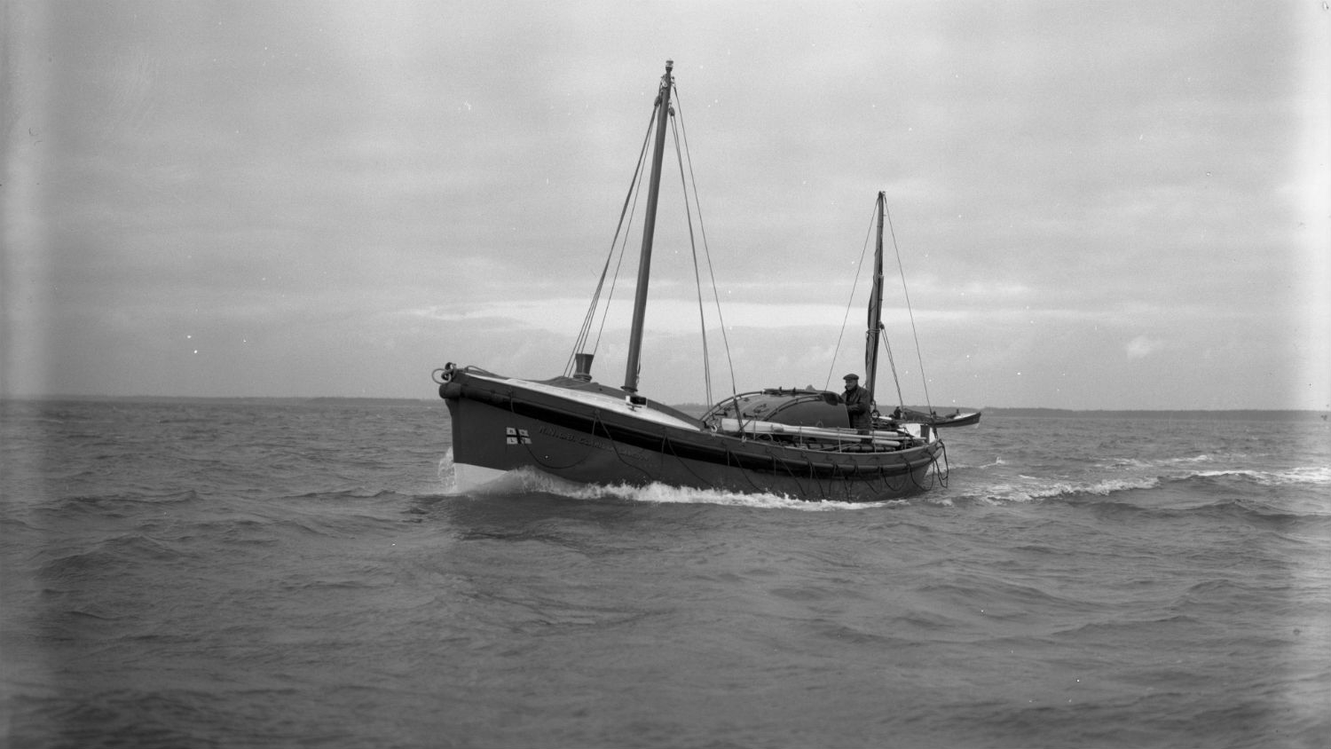 Black and white image of Boulmer lifeboat, Clarissa Langdon, while on trials