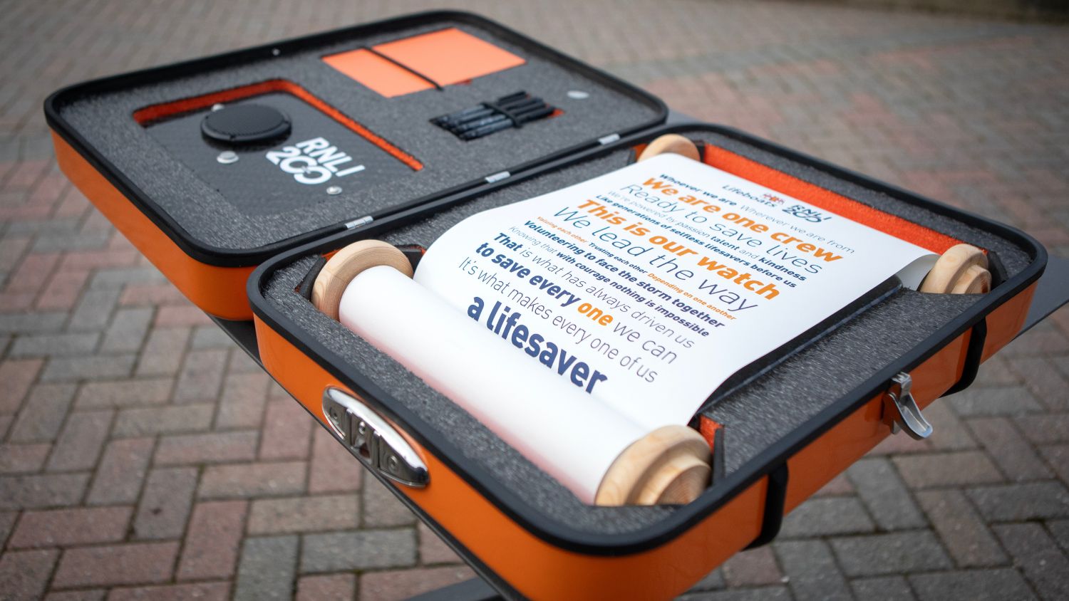 RNLI 200 Scroll and Case