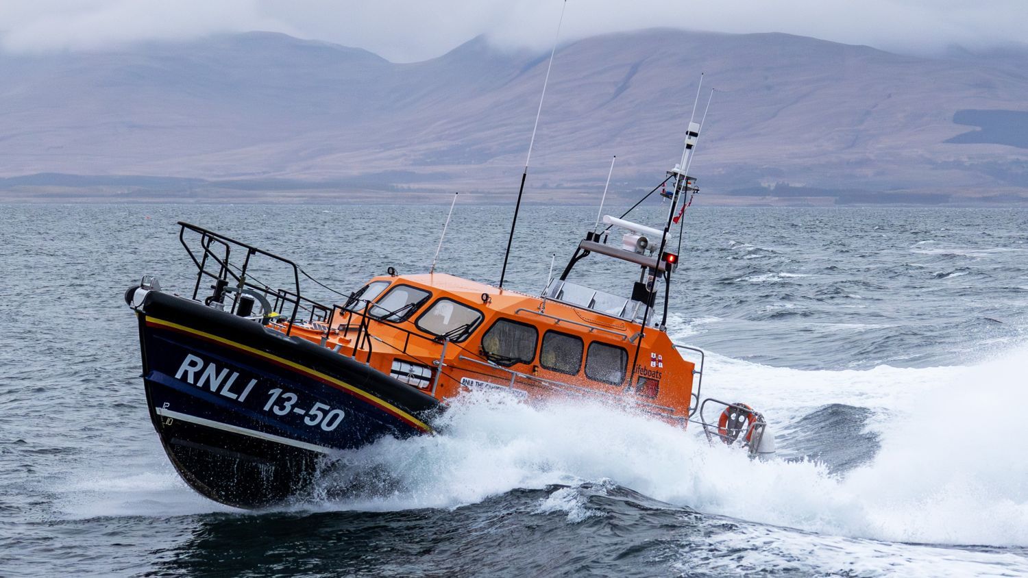 Oban Shannon Class 13-50 at sea