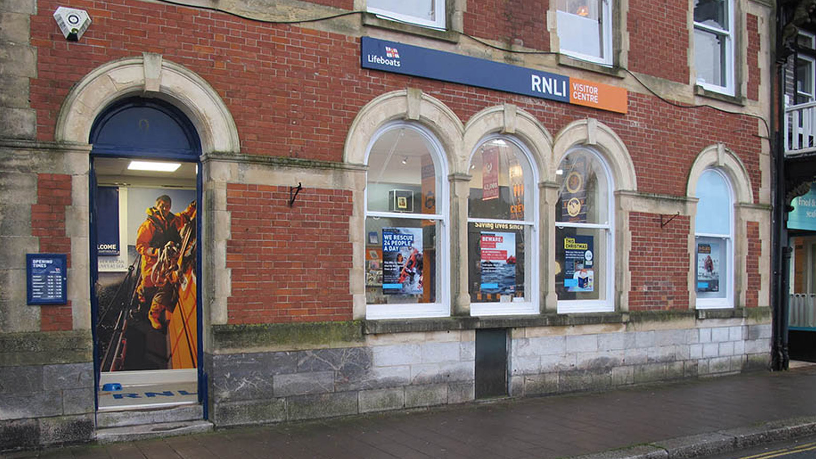 dart visitor centre rnli shop