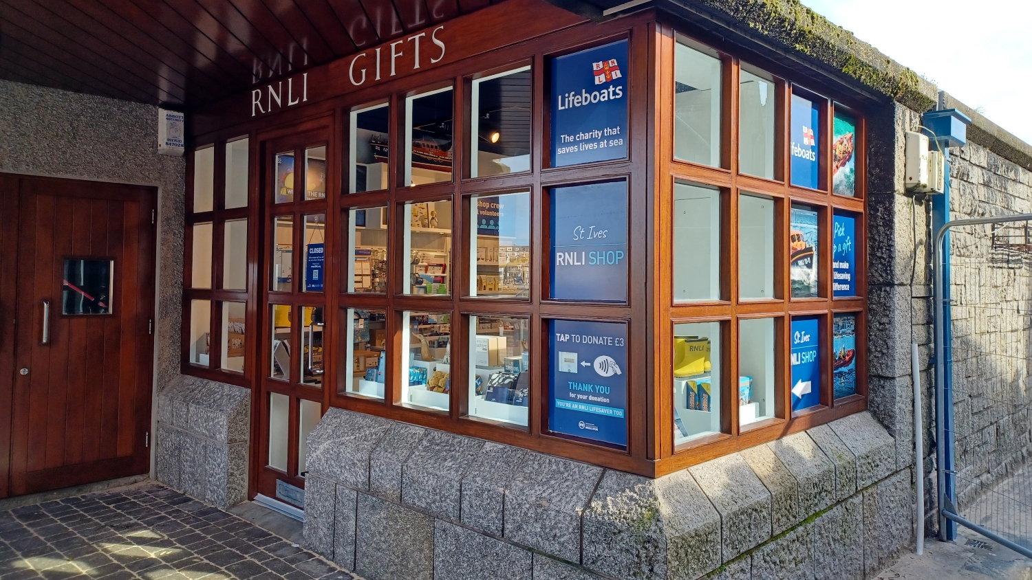 The front of the St Ives RNLI Shop