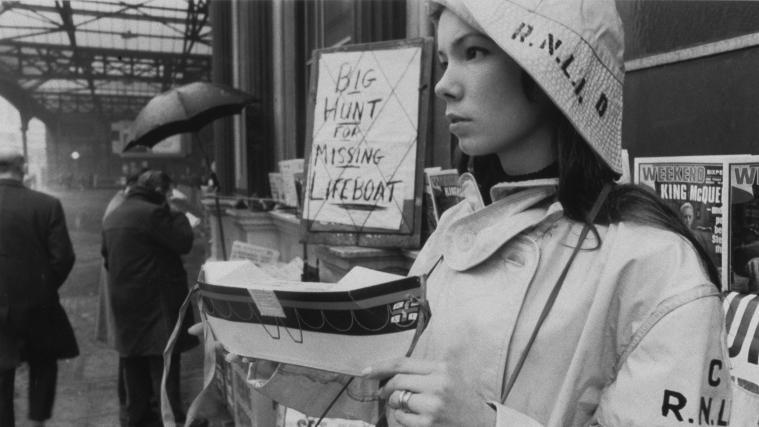 Collecting on the streets of London at the time of the Longhope disaster