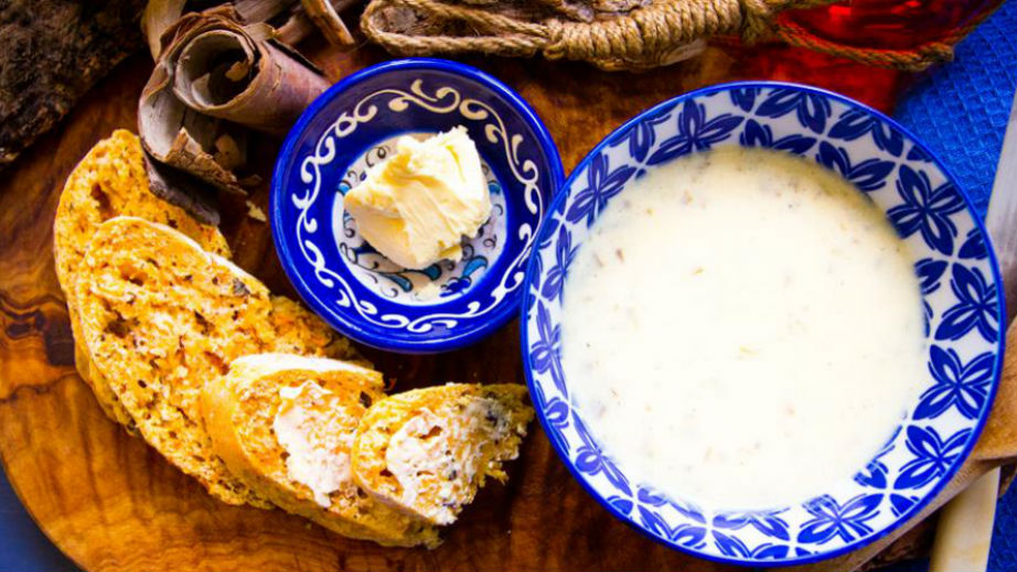 Give it a go: Coastal foraging 