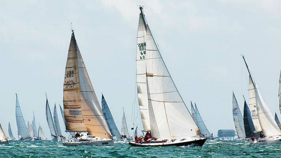Yachts sailing in the Round the Island race