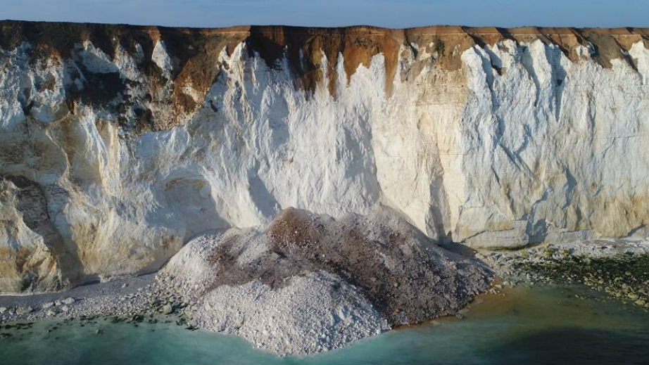 When the cliff collapsed: A multi-agency mission.