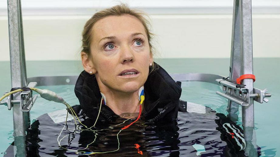 Shirley Robertson, Cold-water shock: A bolt from the blue